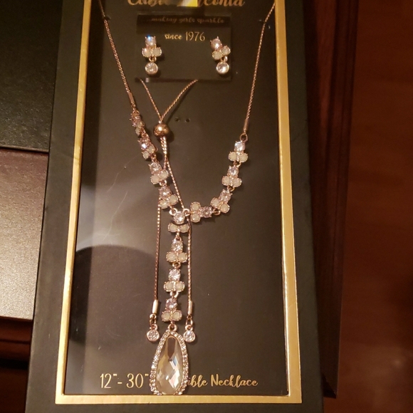 Cubic zirconia  necklace and earring set - Picture 1 of 3